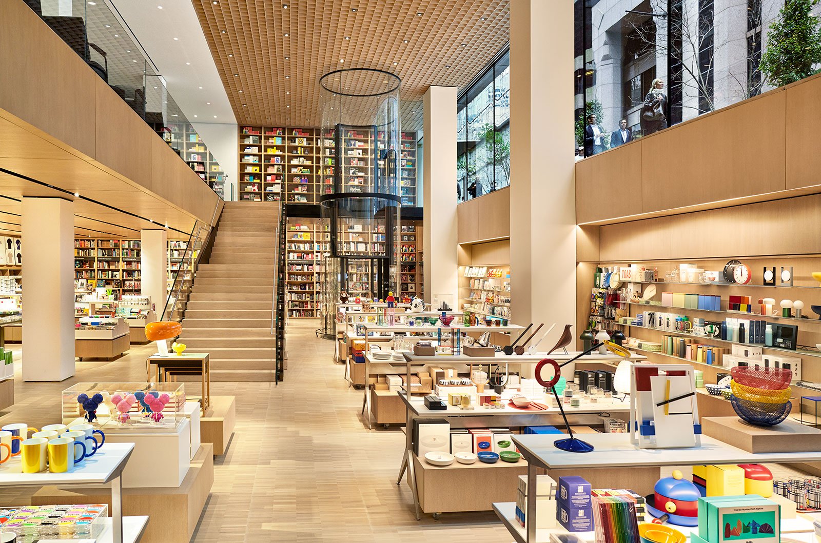 moma-retail-store-2 moma-retail-store-2
